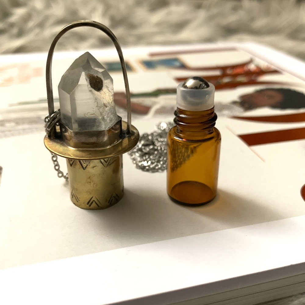 Clear quartz Essential Oil necklace